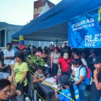 The fair-price food market benefitted 1800 families in the barrio 23 de Enero in Caracas. (Gerardo Rojas / Voces Urgentes)